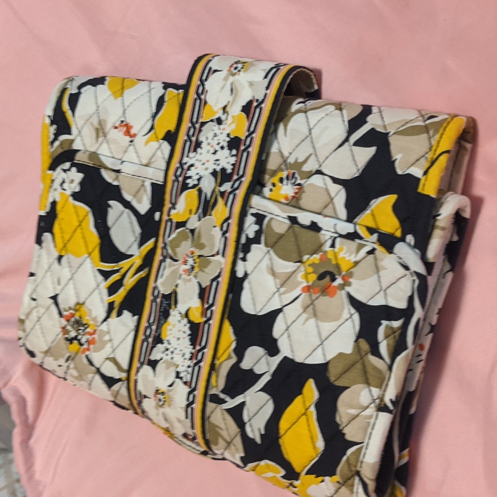 Vera Bradley Diaper Clutch in Dogwood